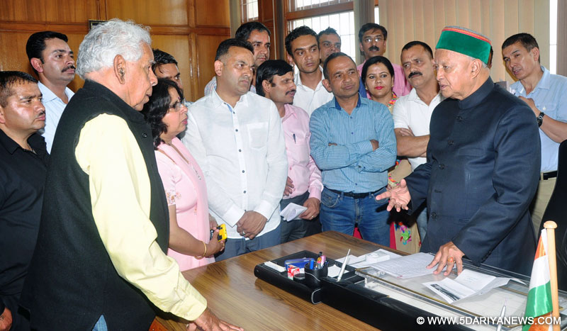 Governing Council of Shimla Press Club calls on Chief Minister