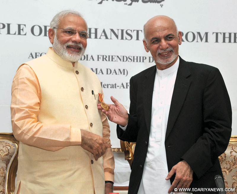 The Prime Minister, Shri Narendra Modi being conferred on the Highest Civilian Honour of Afghanistan (Amir Amanullah Khan Award) by the President of the Islamic Republic of Afghanistan, Mr. Mohammad Ashraf Ghani, in Herat, Afghanistan on June 04, 2016.