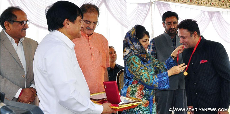 Ch. Zulfkar Ali receives Best Legislator Award for 2012