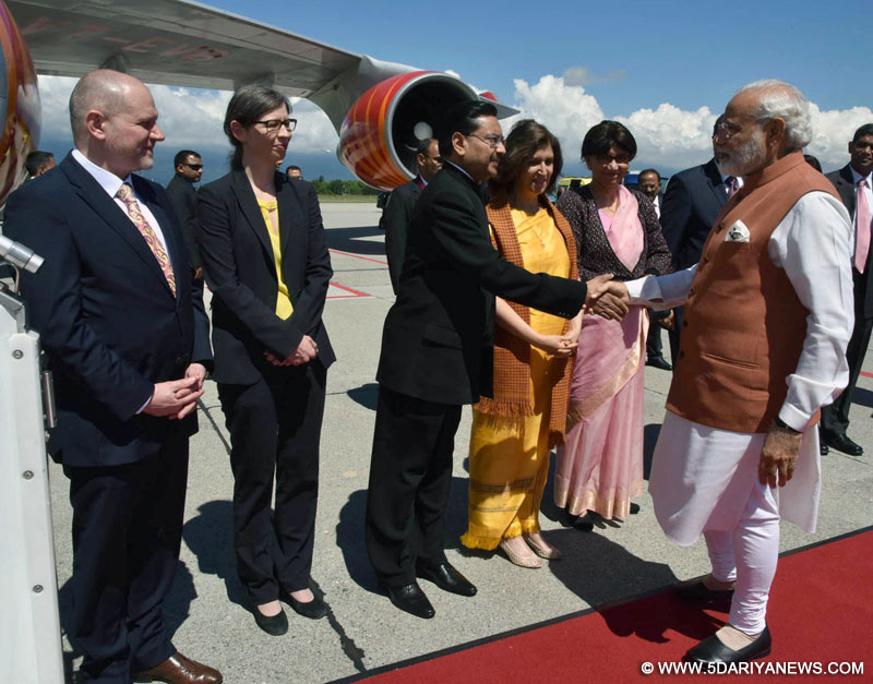 The Prime Minister, Shri Narendra Modi completes Geneva visit and emplane for Washington DC on June 06, 2016.