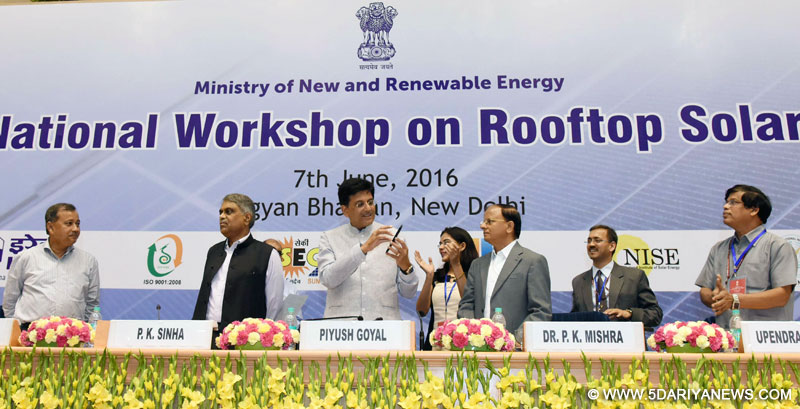 The Minister of State (Independent Charge) for Power, Coal and New and Renewable Energy, Shri Piyush Goyal launching the “Surya Mitra” mobile App, at the inaugural session of the National Workshop on Rooftop Solar Power, organised by the Ministry of New & Renewable Energy, in New Delhi on June 07, 2016. 