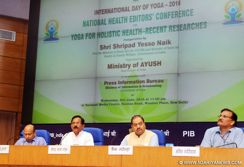  Shripad Yesso Naik addressing at the inauguration of the National Health Editors’ Conference on Yoga for Holistic Health-Recent researches, jointly organised by the Ministry of AYUSH and Press Information Bureau, in New Delhi on June 08, 2016. 