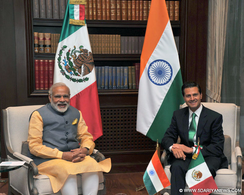 The Prime Minister, Shri Narendra Modi in Restricted Meeting with the President of Mexico, Mr. Enrique Peaa Nieto, at the official residence of Los Pinos, in Mexico on June 08, 2016.