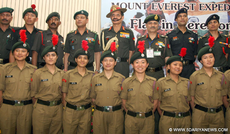 The Chief of Army Staff, General Dalbir Singh and the DG, NCC, Lt. Gen. Aniruddha Chakravarty with the NCC Girls Cadets, during the flag-in ceremony of the NCC Girls Mount Everest Expedition team, in New Delhi on June 09, 2016. 