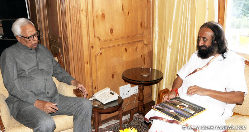 	Sri Sri Ravi Shankar meets Governor