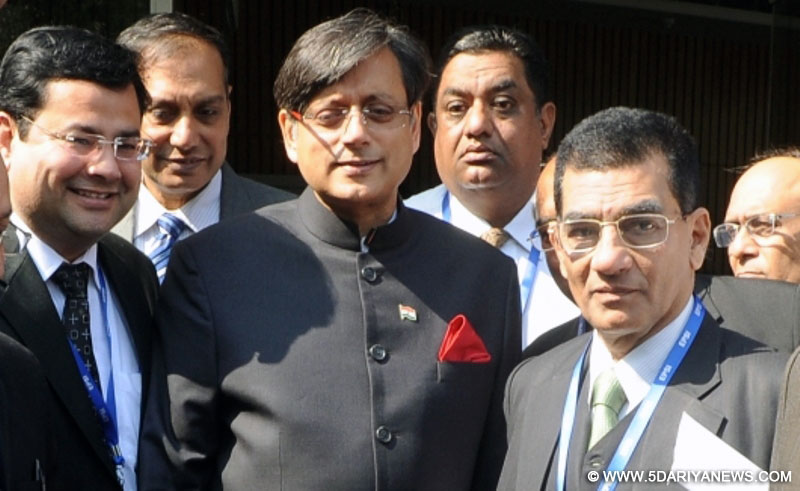 Punjab Delegation meet HRD Minister Shashi Tharoor