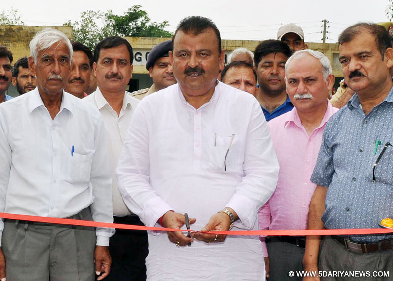 	Chander Prakash Ganga launches development works in Vijaypur, Bari Brahmana