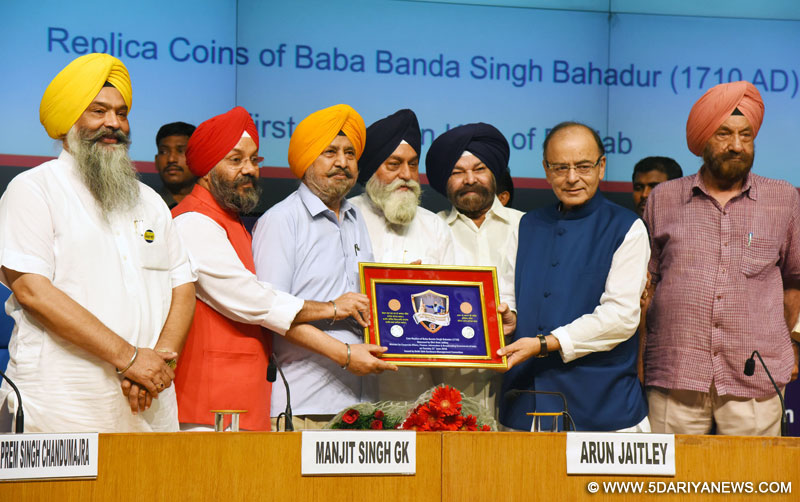 The Union Minister for Finance, Corporate Affairs and Information & Broadcasting, Shri Arun Jaitley releasing a commemorative silver coin, on the occasion of the 300th Martyrdom Day of Banda Singh Bahadur, in New Delhi on June 21, 2016. 