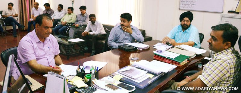 DDC reviews implementation of TSP in Kathua