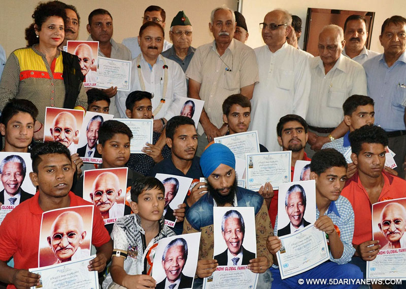 	Div Com honours Gandhi Mandela Cricket Series Runners up team