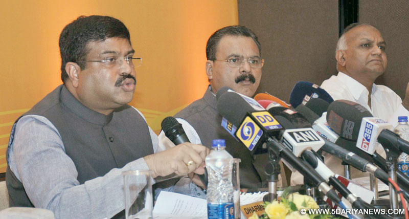 The Minister of State for Petroleum and Natural Gas (Independent Charge), Shri Dharmendra Pradhan addressing a press conference after inaugurating the Discovered Small Fields Bid Round 2016, in Guwahati on June 25, 2016. 