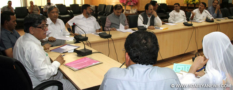 	Mohammad Akbar Lone chairs House Committee meet