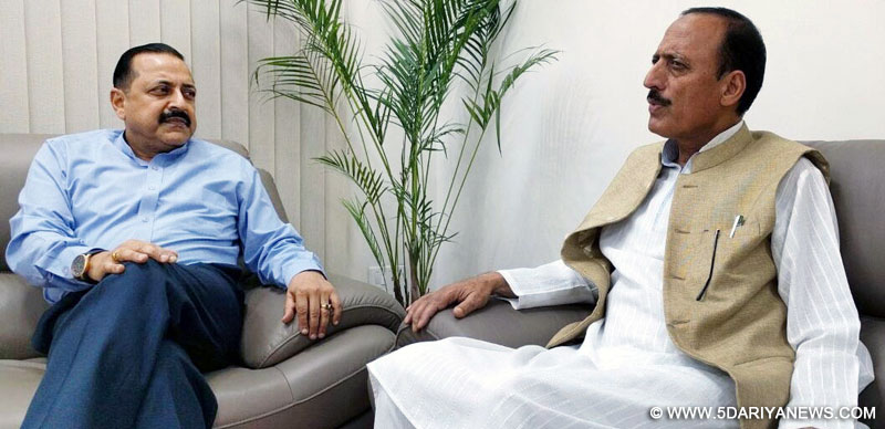 The Minister for Rural Development, Panchayati Raj and Law & Justice, Jammu and Kashmir, Shri Abdul Haq Khan calling on the Minister of State for Development of North Eastern Region (I/C), Youth Affairs and Sports (I/C), Prime Minister’s Office, Personnel, Public Grievances & Pensions, Atomic Energy and Space, Dr. Jitendra Singh, in New Delhi on June 28, 2016. 