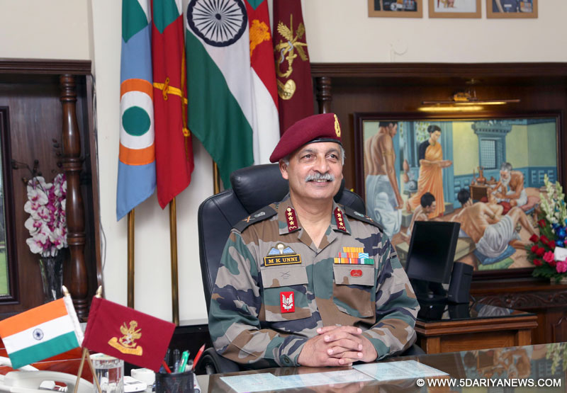 Lt. Gen. Manoj Kumar Unni assuming the charge of the office of Director General Armed Forces Medical Services, in New Delhi on July 01, 2016. 