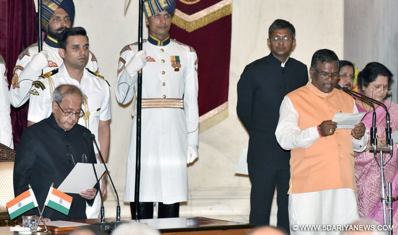The President, Shri Pranab Mukherjee administering the oath as Minister of State to Shri Faggan Singh Kulaste, at a Swearing-in Ceremony, at Rashtrapati Bhavan, in New Delhi on July 05, 2016.