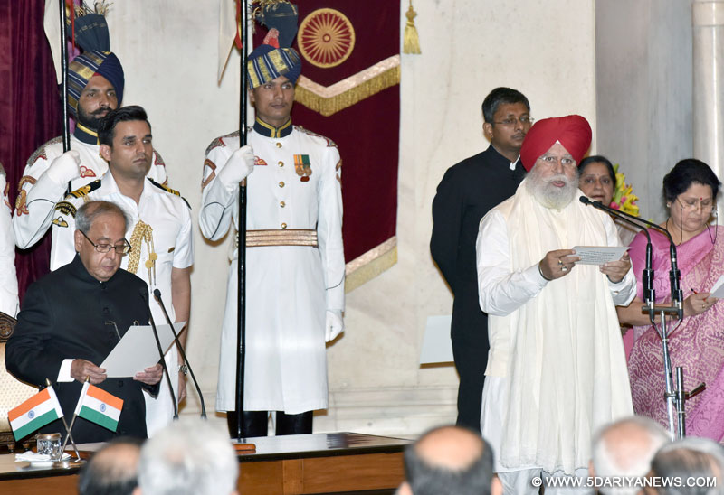S.S. Ahluwalia, at a Swearing-in Ceremony