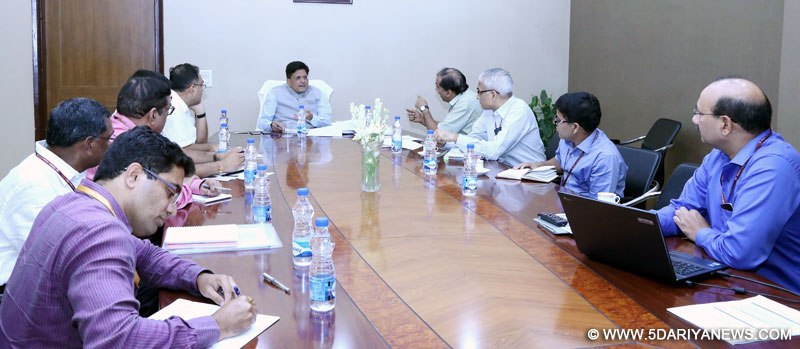 The Minister of State for Power, Coal, New and Renewable Energy and Mines (Independent Charge), Shri Piyush Goyal chairing the review meeting with the officials of the Ministry of Mines, in New Delhi on July 11, 2016.