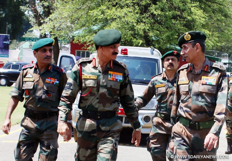Army Chief Reviews ‘Operational Preparedness’ In Srinagar