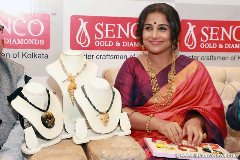 L to R Mr. Sankar Sen, MD with Ms. Vidya Balan, brand ambassador of Senco Gold and Diamonds at the launch of their 77th store in Noida