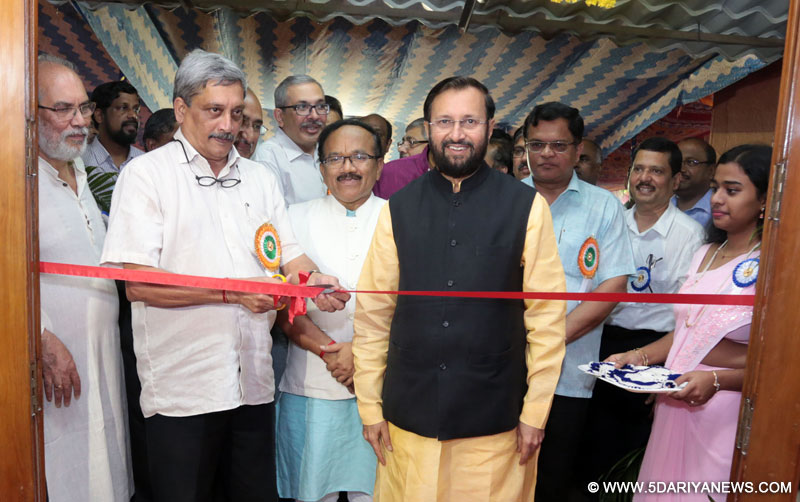 The Union Minister for Human Resource Development, Shri Prakash Javadekar laid the foundation stone for the new hostel block of IIT-Goa, at Farmagudi, in Ponda, Goa on July 30, 2016. The Union Minister for Defence, Shri Manohar Parrikar and the Chief Minister of Goa, Shri Laxmikant Parsekar are also seen.