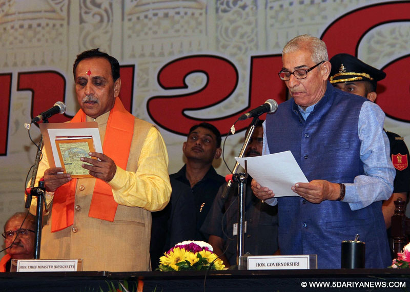 Gujarat Governor O P Kohli administers oath of Chief Minister