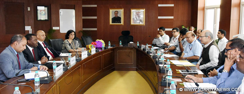 The President, International Civil Aviation Organization, Dr. Olumuyiwa Benard Aliu meeting the Minister of State for Environment, Forest and Climate Change (Independent Charge), Shri Anil Madhav Dave, in New Delhi on August 08, 2016.	