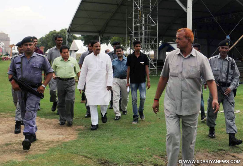 The Minister of State for Culture and Tourism (Independent Charge), Dr. Mahesh Sharma inspecting the arrangements for ‘Bharat Parv’, at India Gate Lawns, in New Delhi on August 10, 2016.