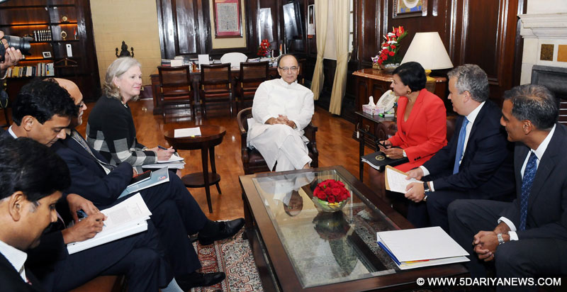 The United States Secretary of Commerce, Ms. Penny Pritzker and the Director of the National Economic Council, Mr. Jeffrey Zients meeting the Union Minister for Finance and Corporate Affairs, Shri Arun Jaitley, in New Delhi on August 29, 2016.