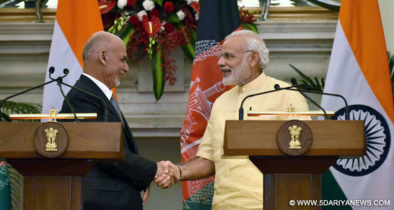 The Prime Minister, Shri Narendra Modi with the President of Afghanistan, Dr. Mohammad Ashraf Ghani, at Hyderabad House, in New Delhi on September 14, 2016.