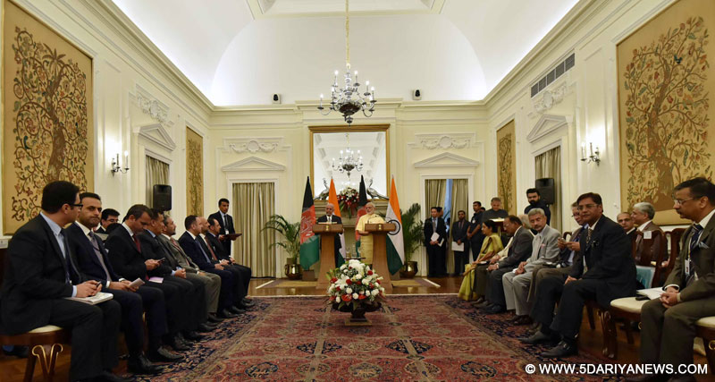 The Prime Minister, Shri Narendra Modi and the President of Afghanistan, Dr. Mohammad Ashraf Ghani during the delegation level talks, at Hyderabad House, in New Delhi on September 14, 2016.