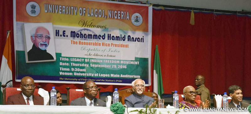 The Vice President, Shri M. Hamid Ansari at the University of Lagos, in Lagos, Nigeria on September 29, 2016. The Vice Chancellor of the University of Lagos, Prof. Rahamon A. Bello and the Acting Governor of Lagos, Dr. Mrs. Oluranti Adebule are also seen.