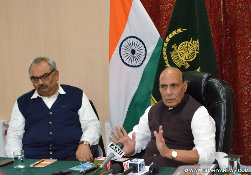 The Union Home Minister, Shri Rajnath Singh interacting with the different delegations, in Leh, Jammu and Kashmir on October 03, 2016. 