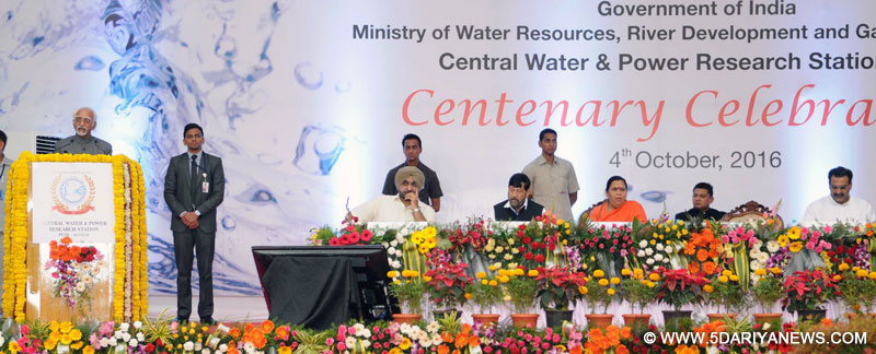 The Vice President, Shri M. Hamid Ansari addressing at the Centenary Celebrations of the Central Water and Power Research Station, in Pune on October 04, 2016. 