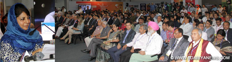 The Minister of State for Culture and Tourism (Independent Charge), Dr. Mahesh Sharma, the Chief Minister of Jammu and Kashmir, Ms. Mehbooba Mufti and other dignitaries at the inauguration of the BITB (Bharat International Tourism Bazaar), in New Delhi on October 04, 2016.