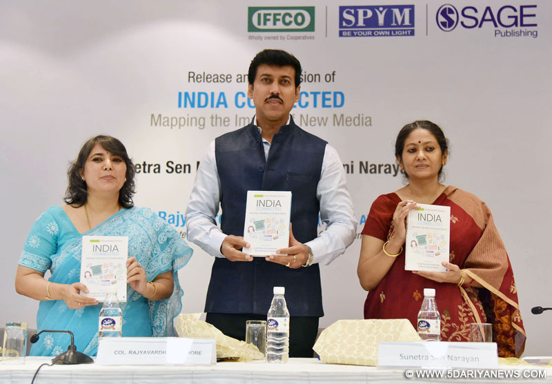 The Minister of State for Information & Broadcasting, Col. Rajyavardhan Singh Rathore releasing the book “India Connected: Mapping the Impact of New Media”, edited by Dr. Sunetra Sen Narayan and Dr. Shalini Narayanan, in New Delhi on October 07, 2016.