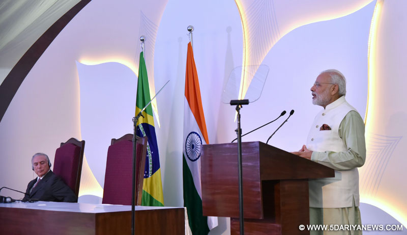 The Prime Minister, Shri Narendra Modi participates in Joint Press Statement after India-Brazil MOU signing ceremony, in Goa on October 17, 2016.