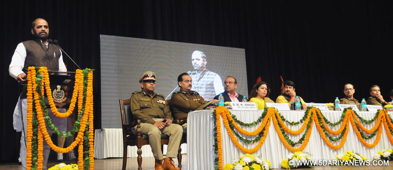 The Minister of State for Home Affairs, Shri Hansraj Gangaram Ahir addressing at the function on demonetization, organised by Delhi Police, in New Delhi on December 03, 2016.