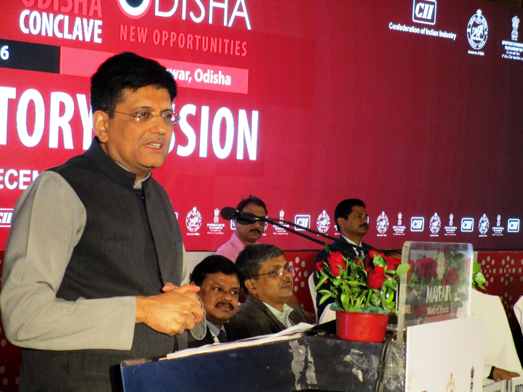 The Minister of State for Power, Coal, New and Renewable Energy and Mines (Independent Charge), Shri Piyush Goyal addressing at the valedictory function of the Make in Odisha Conclave, at Bhubaneswar, Odisha on December 02, 2016.