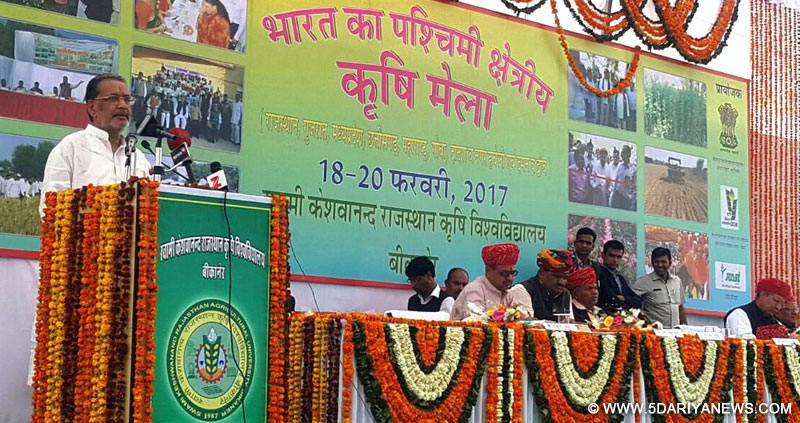 The Union Minister for Agriculture and Farmers Welfare, Shri Radha Mohan Singh addressing at the Inauguration of the India’s Western Regional Agriculture Fair–2017, in Bikaner on February 18, 2017.