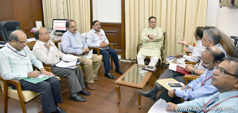 The Union Minister for Health & Family Welfare, Shri J.P. Nadda chairing a high level meeting of the senior officers and Directors/MS of Central Government Hospitals, to review the preparedness on Dengue and Chikungunya, in New Delhi on April 12, 2017.