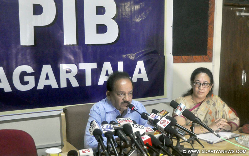 The Union Minister for Science & Technology, Earth Sciences and Environment, Forest & Climate Change, Dr. Harsh Vardhan addressing the media, in Agartala on June 02, 2017.