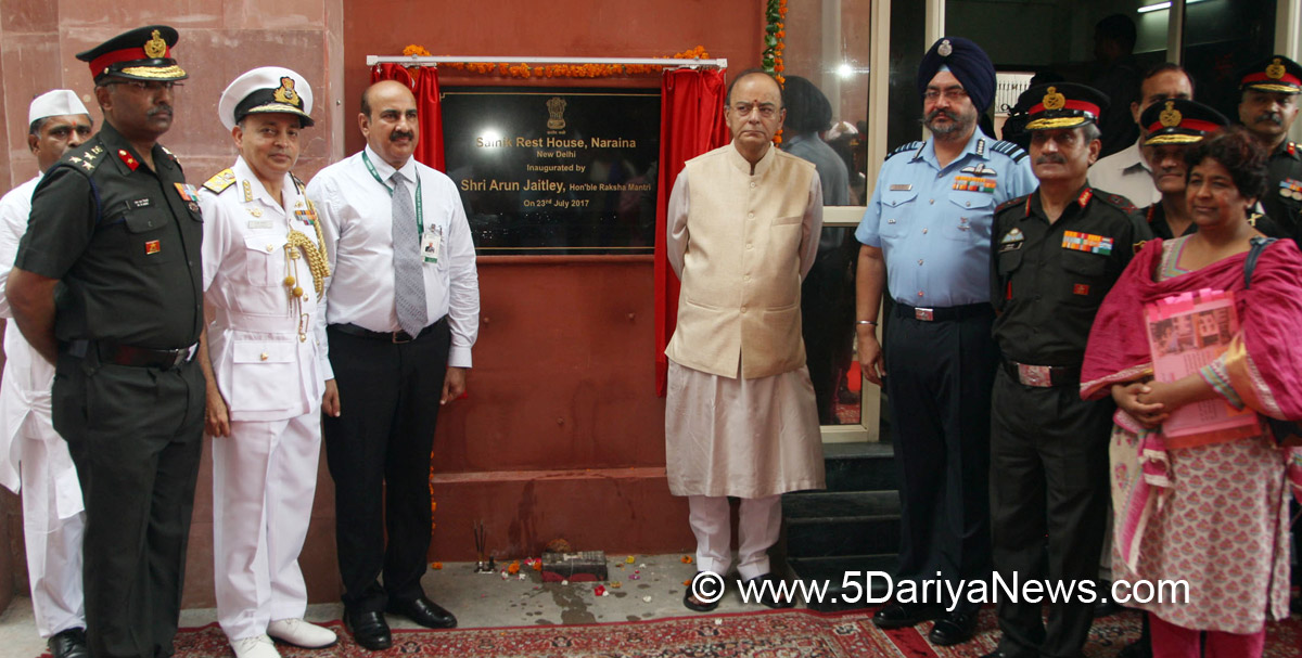 The Union Minister for Finance, Corporate Affairs and Defence, Shri Arun Jaitley inaugurating the Sainik Rest House, at Naraina, in New Delhi on July 23, 2017. The Chief of the Air Staff, Air Chief Marshal B.S. Dhanoa, the Secretary (Ex-Servicemen Welfare), Shri Prabhu Dayal Meena and other dignitaries are also seen.