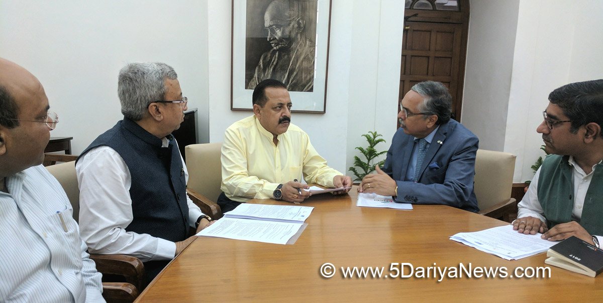 A delegation of FICCI, led by its President Shri Pankaj Patel meeting the Minister of State for Development of North Eastern Region (I/C), Prime Minister’s Office, Personnel, Public Grievances & Pensions, Atomic Energy and Space, Dr. Jitendra Singh, in New Delhi on July 31, 2017.