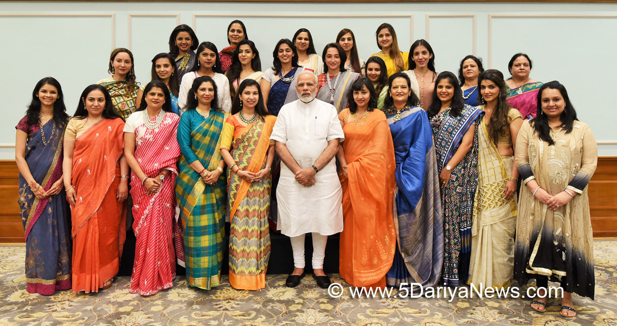A delegation from Young FICCI Ladies Organisation, calling on the Prime Minister, Shri Narendra Modi, in New Delhi on August 03, 2017. 