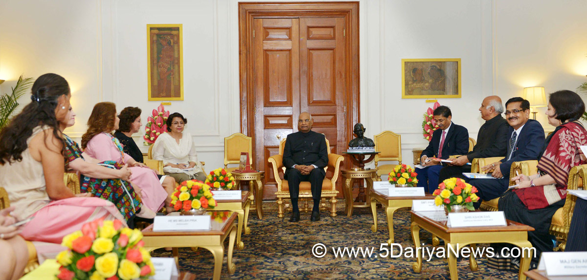  A parliamentary delegation from Mexico led by the President of the Chamber of Deputies of the Congress of Mexico, Ms. Guadalupe Murguia Gutierrez calling on the President, Shri Ram Nath Kovind, at Rashtrapati Bhavan, in New Delhi on August 08, 2017. 