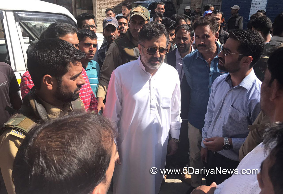 Molvi Imran Raza Ansari visits Pattan constituency, reviews development works