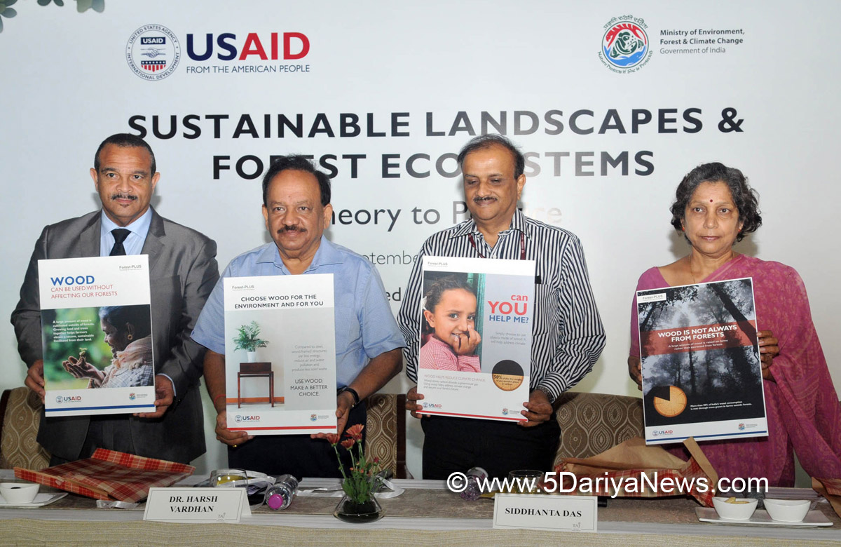 Dr. Harsh Vardhan launching the campaign – ‘Wood is Good’, at the inauguration of the Conference on “Sustainable Landscapes and Forest Ecosystems: Theory to Practice”, in New Delhi on September 12, 2017.