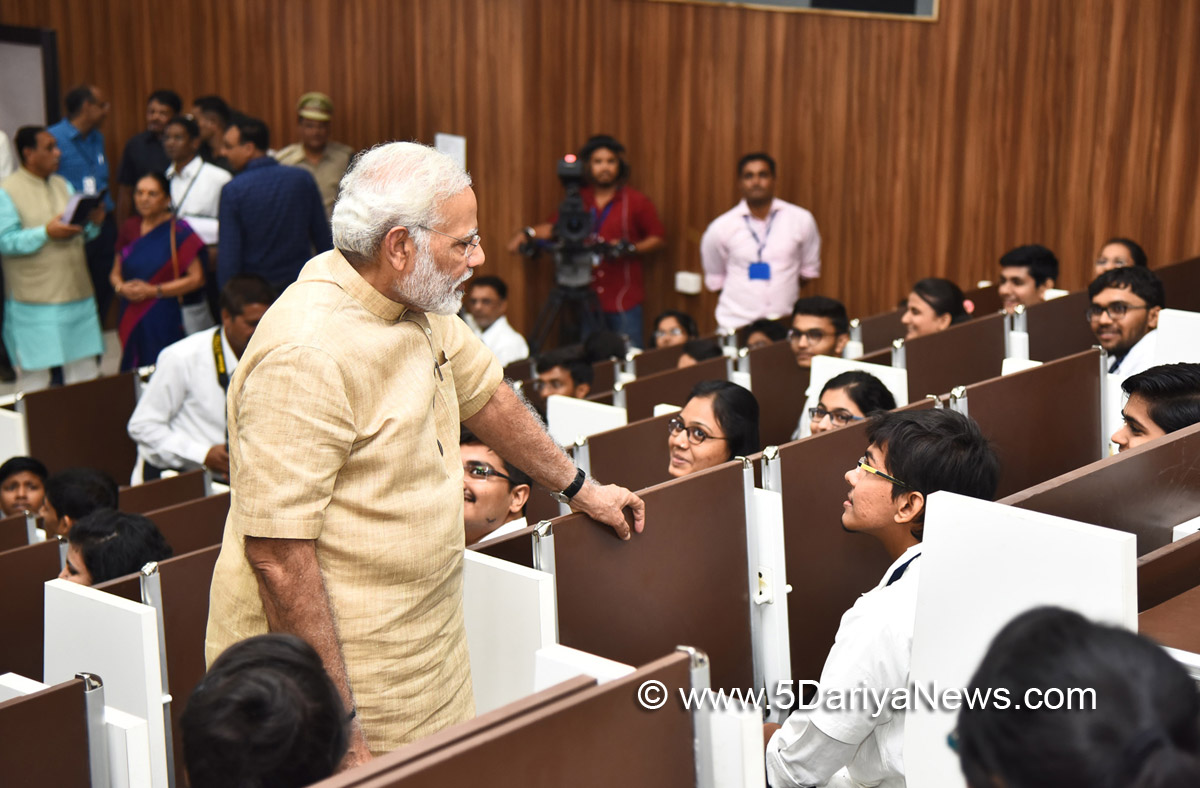 The Prime Minister, Shri Narendra Modi interacting with the students of GMERS Medical College, at Vadnagar, in Gujarat on October 08, 2017.