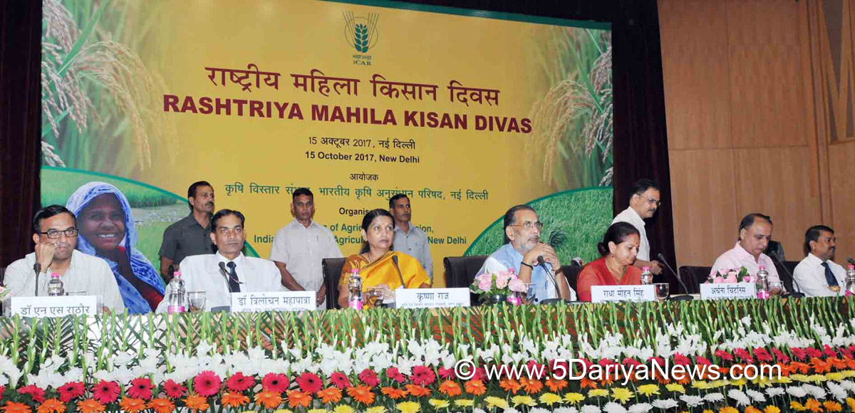 The Union Minister for Agriculture and Farmers Welfare, Shri Radha Mohan Singh interacting with the media, at inauguration of the “Mahila Kisan Divas”, in New Delhi on October 15, 2017.