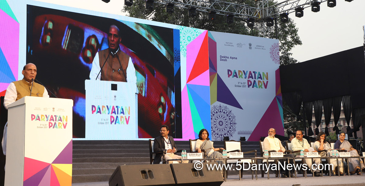  The Union Home Minister, Shri Rajnath Singh addressing during the Opening Ceremony of Grand Finale of Paryatan Parv, in New Delhi on October 23, 2017. The Minister of State for Tourism (I/C) and Electronics & Information Technology, Shri Alphons Kannanthanam and the Secretary, Ministry of Culture and Tourism, Smt. Rashmi Verma are also seen.
